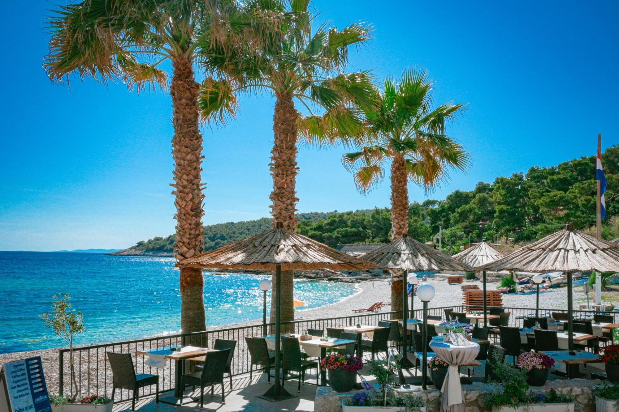 Hotel Fortuna Milna  Bagian luar foto
