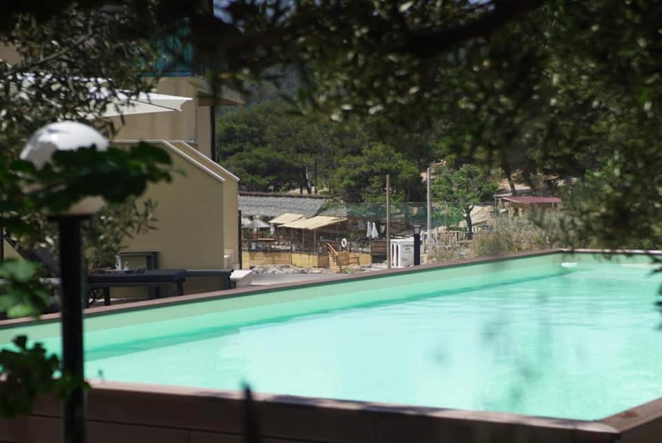 Hotel Fortuna Milna  Bagian luar foto