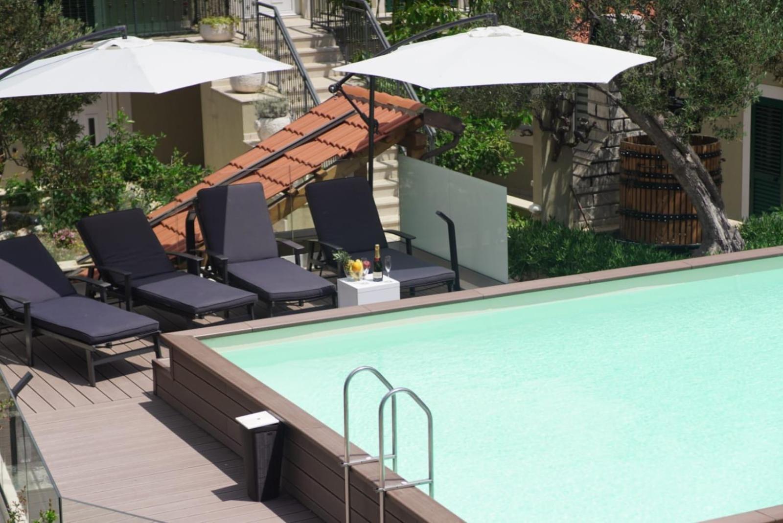 Hotel Fortuna Milna  Bagian luar foto