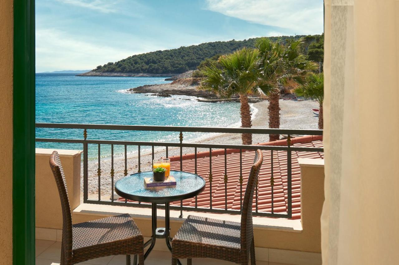 Hotel Fortuna Milna  Bagian luar foto